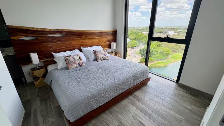 habitación con vista panorámica en torre adamant mérida
